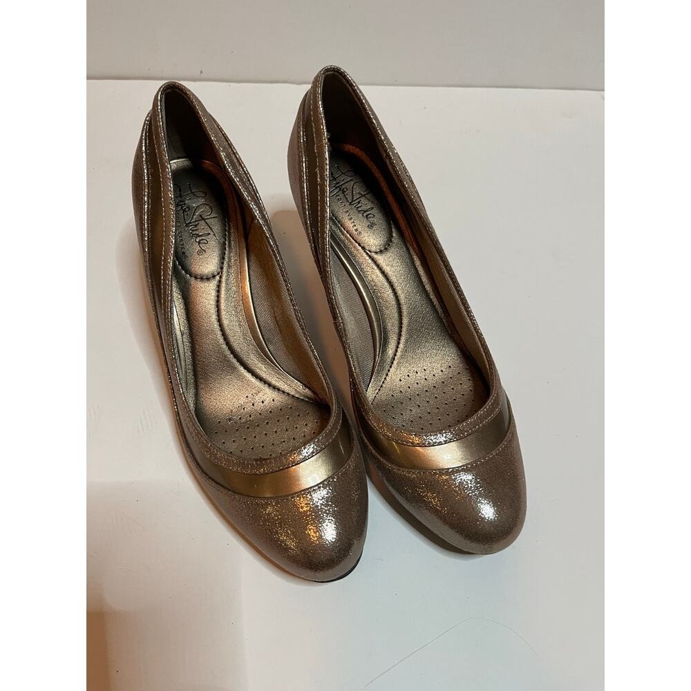 Life Stride Lovette metallic pumps 7 1/2M  2 1/2" heel Perfect regency luxury